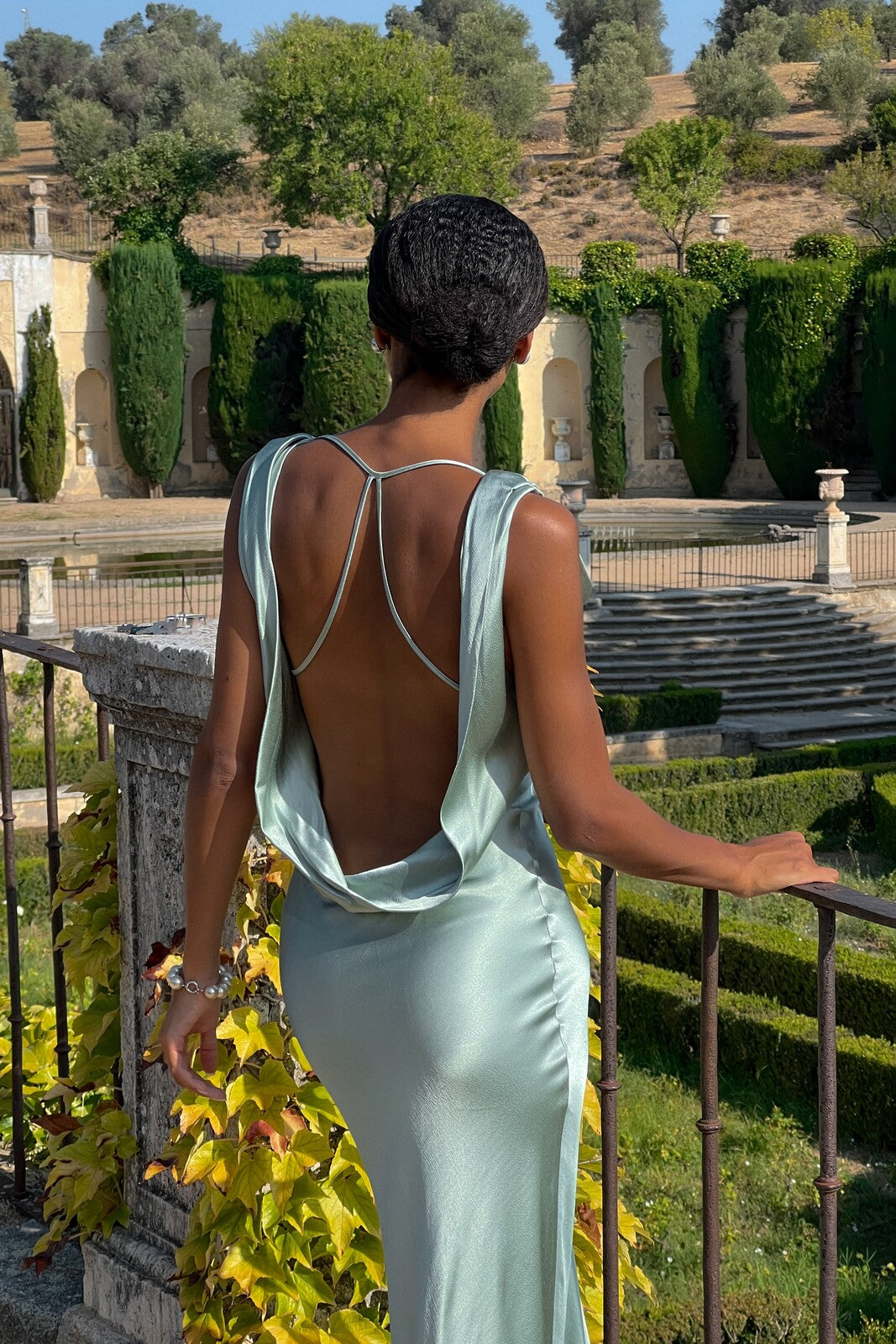ROBE VERT DÉCOLLETÉ DRAPÉ