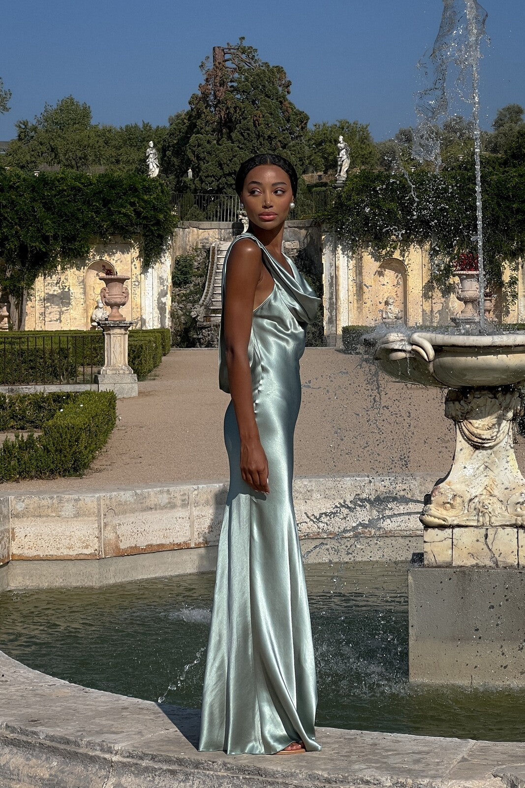 ROBE VERT DÉCOLLETÉ DRAPÉ
