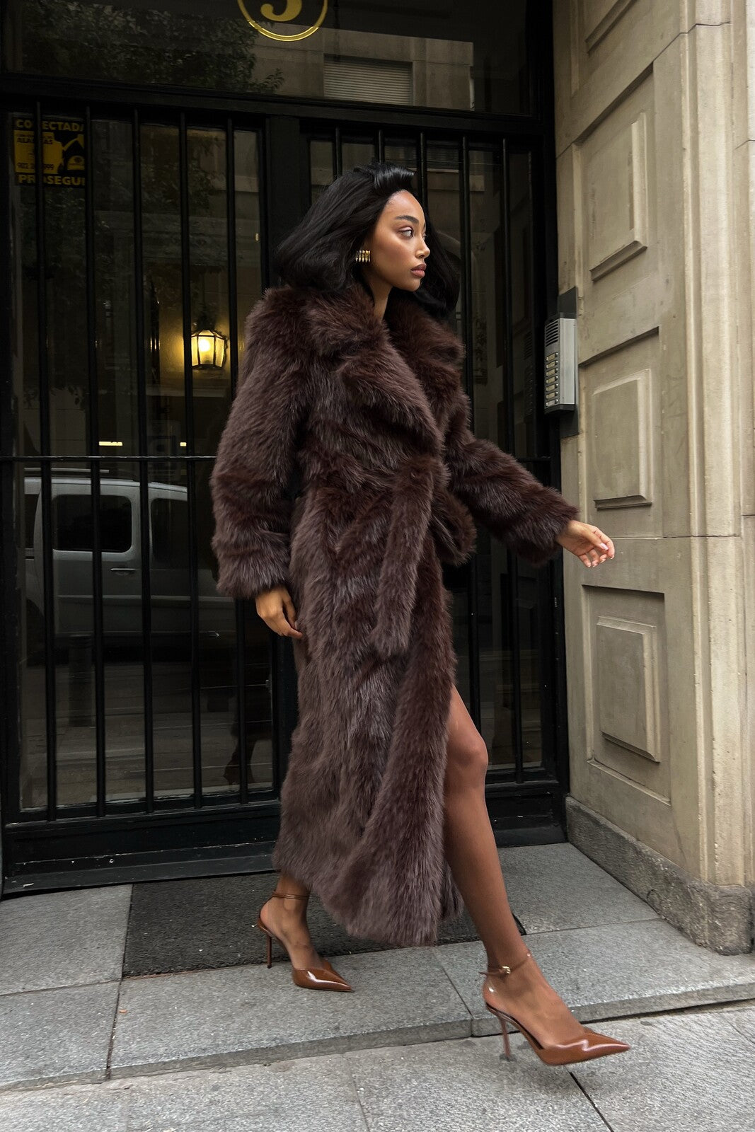 LONG BROWN FAUX FUR COAT