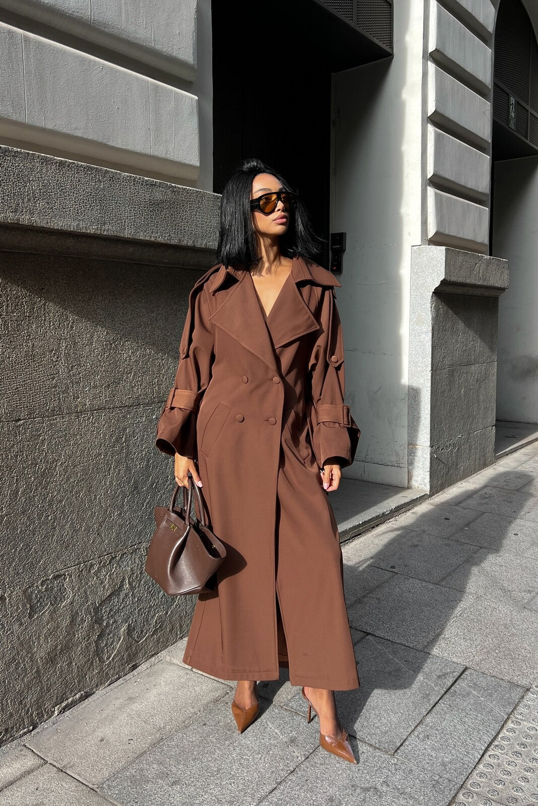 GABARDINE LONGA CASTANHA CHOCOLATE