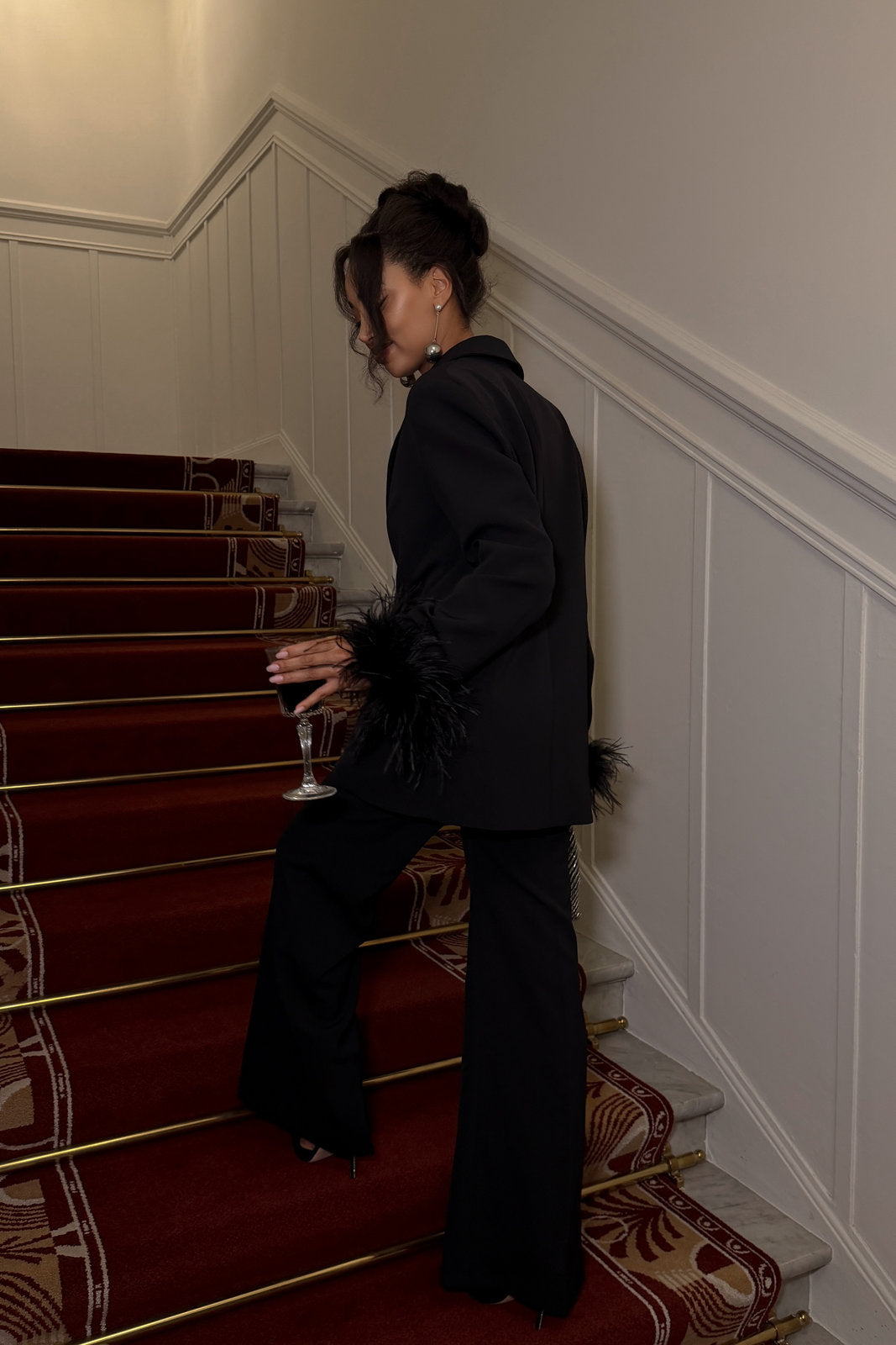 BLAZER NOIR AVEC PLUMES