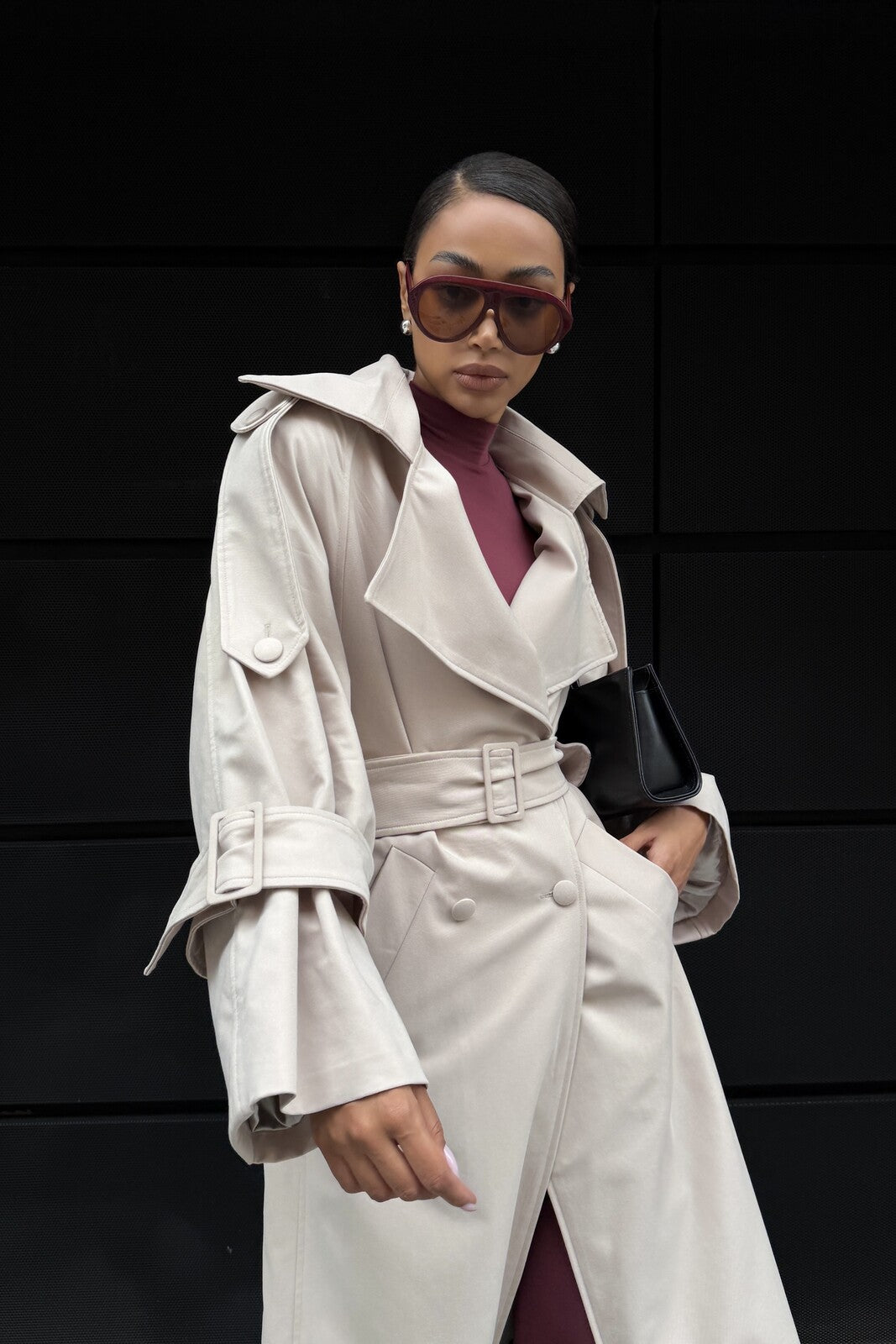 BEIGE CLASSIC TRENCH COAT