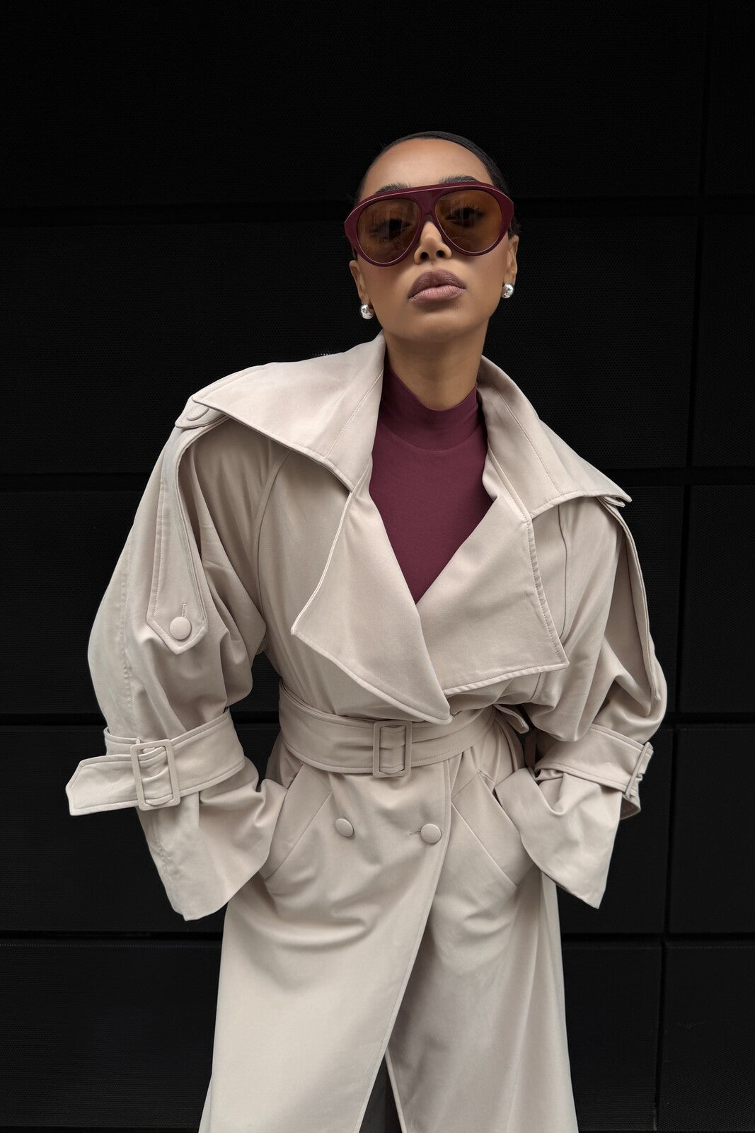 BEIGE CLASSIC TRENCH COAT