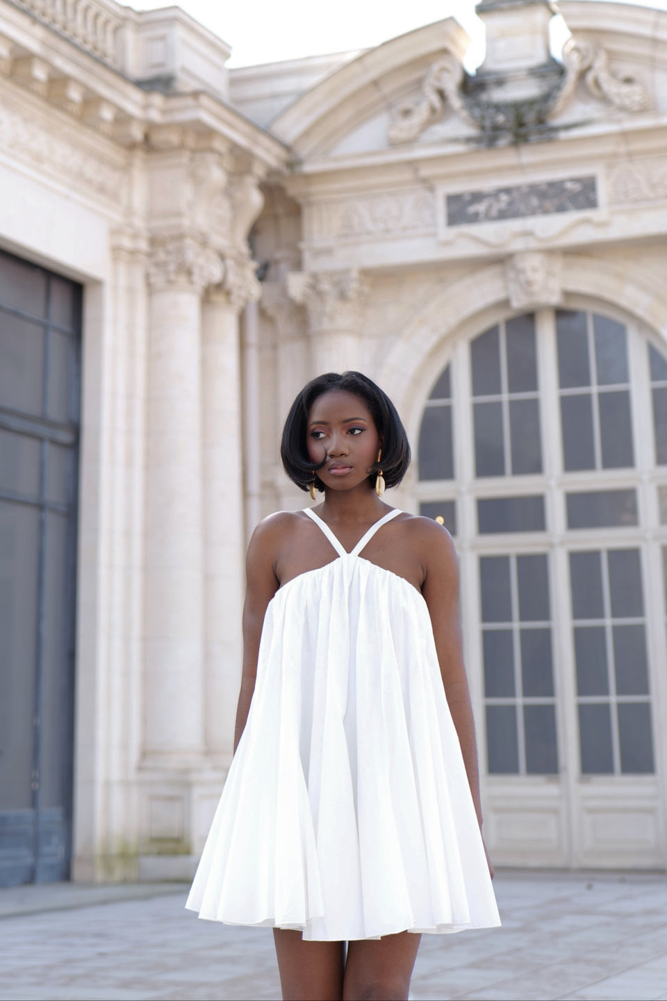 WHITE SLEEVELESS POPLIN SHORT DRESS