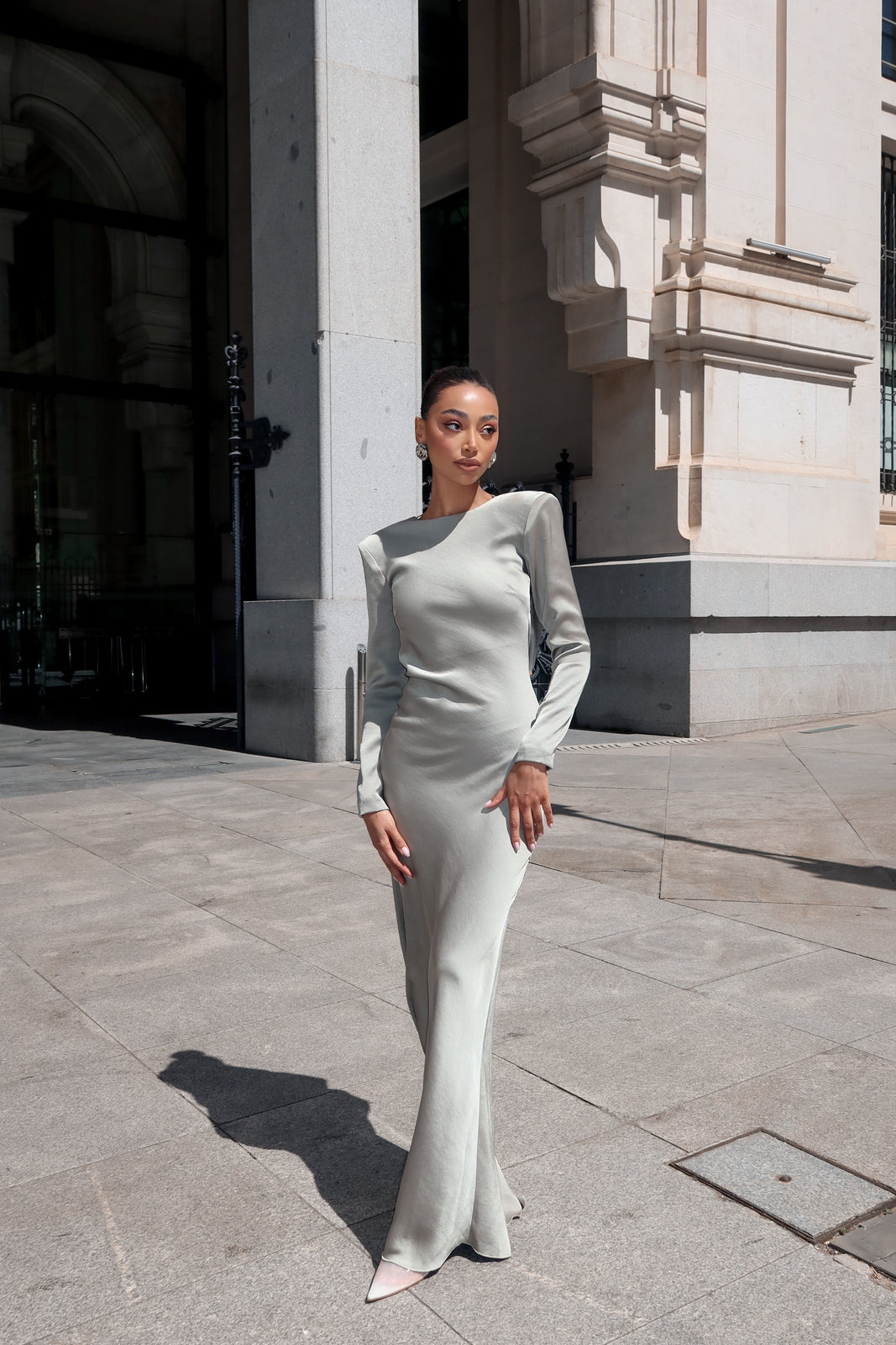 LONG KHAKI GREEN DRESS WITH DRAPED BACK