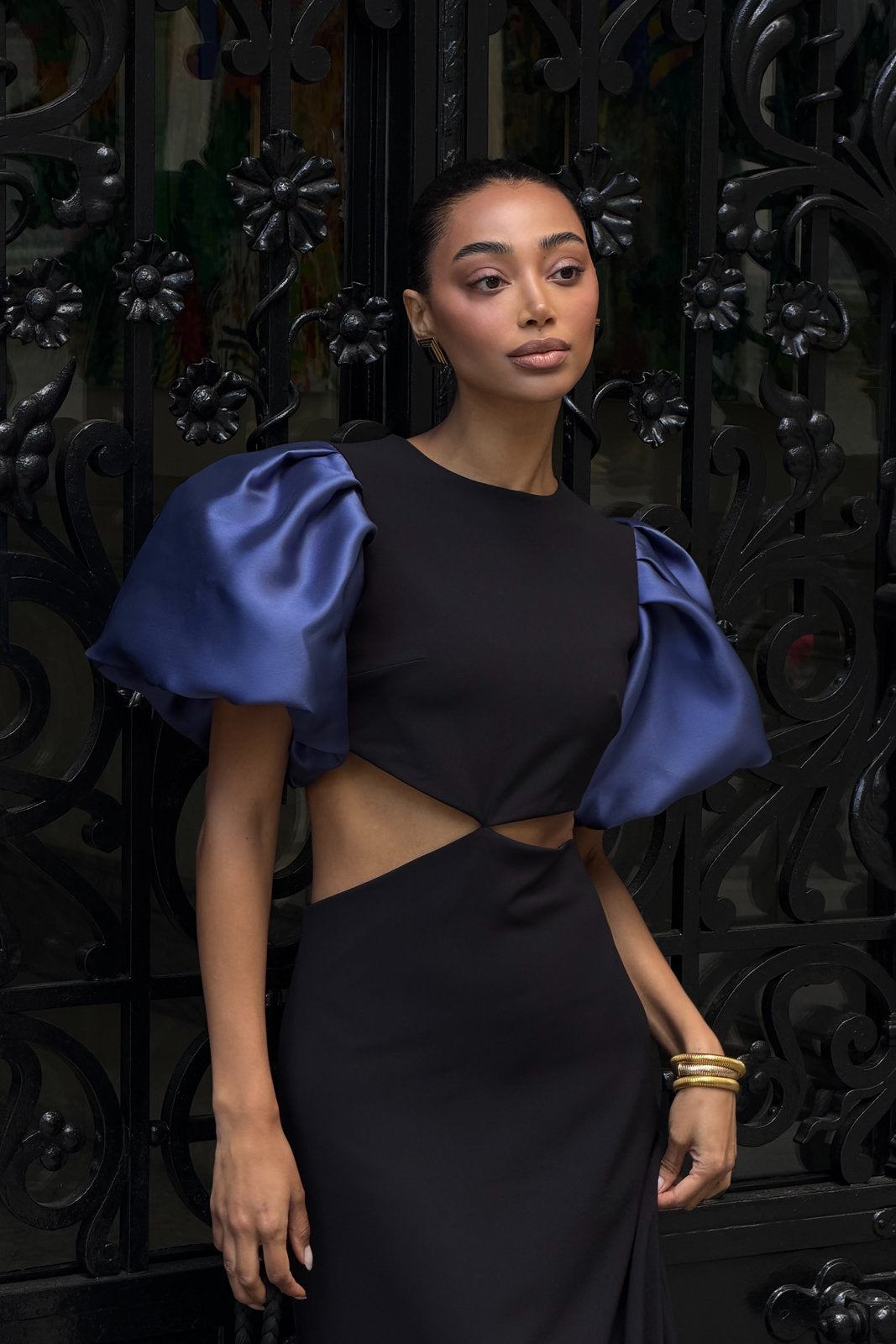 BLACK DRESS WITH BLUE BALLOON SLEEVES