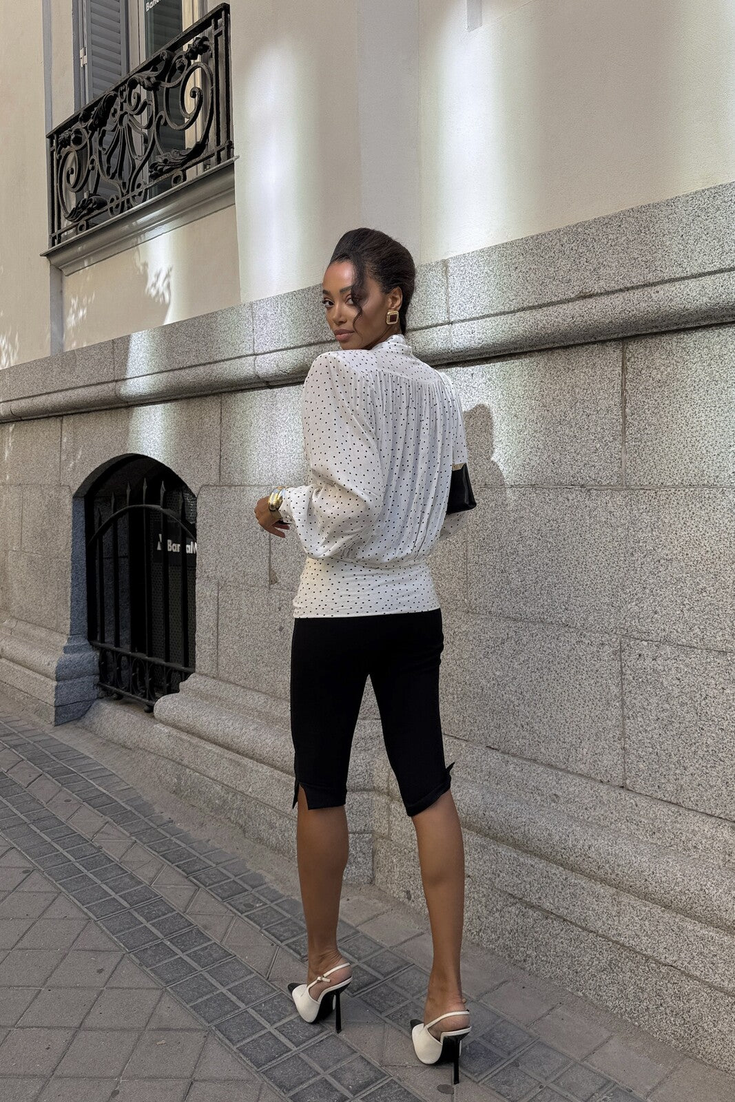 CALÇA CAPRI PRETA