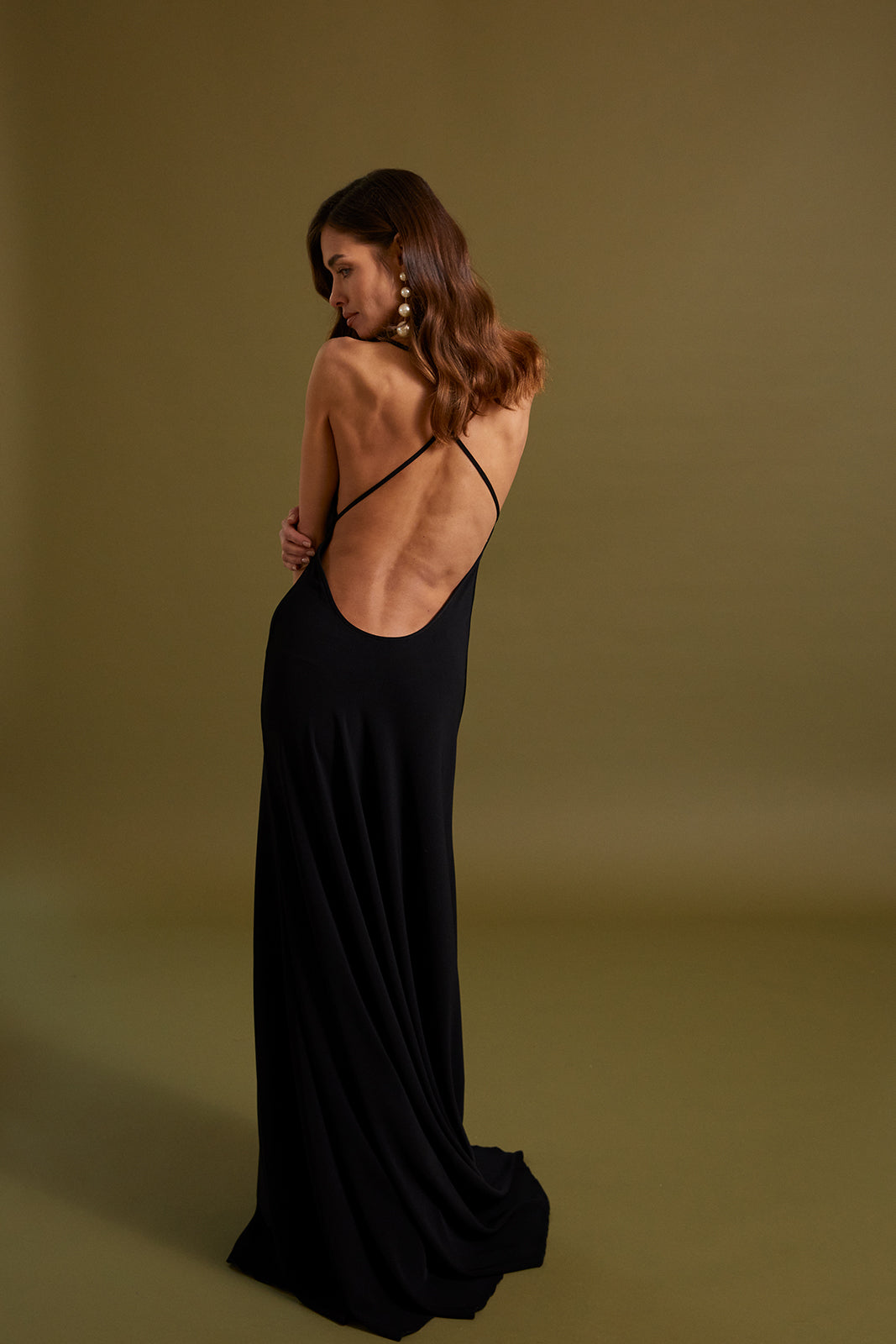 LONG BLACK DRESS WITH THIN SHOULDER STRAPS - KAO LONG BLACK DRESS WITH THIN SHOULDER STRAPS - KAO