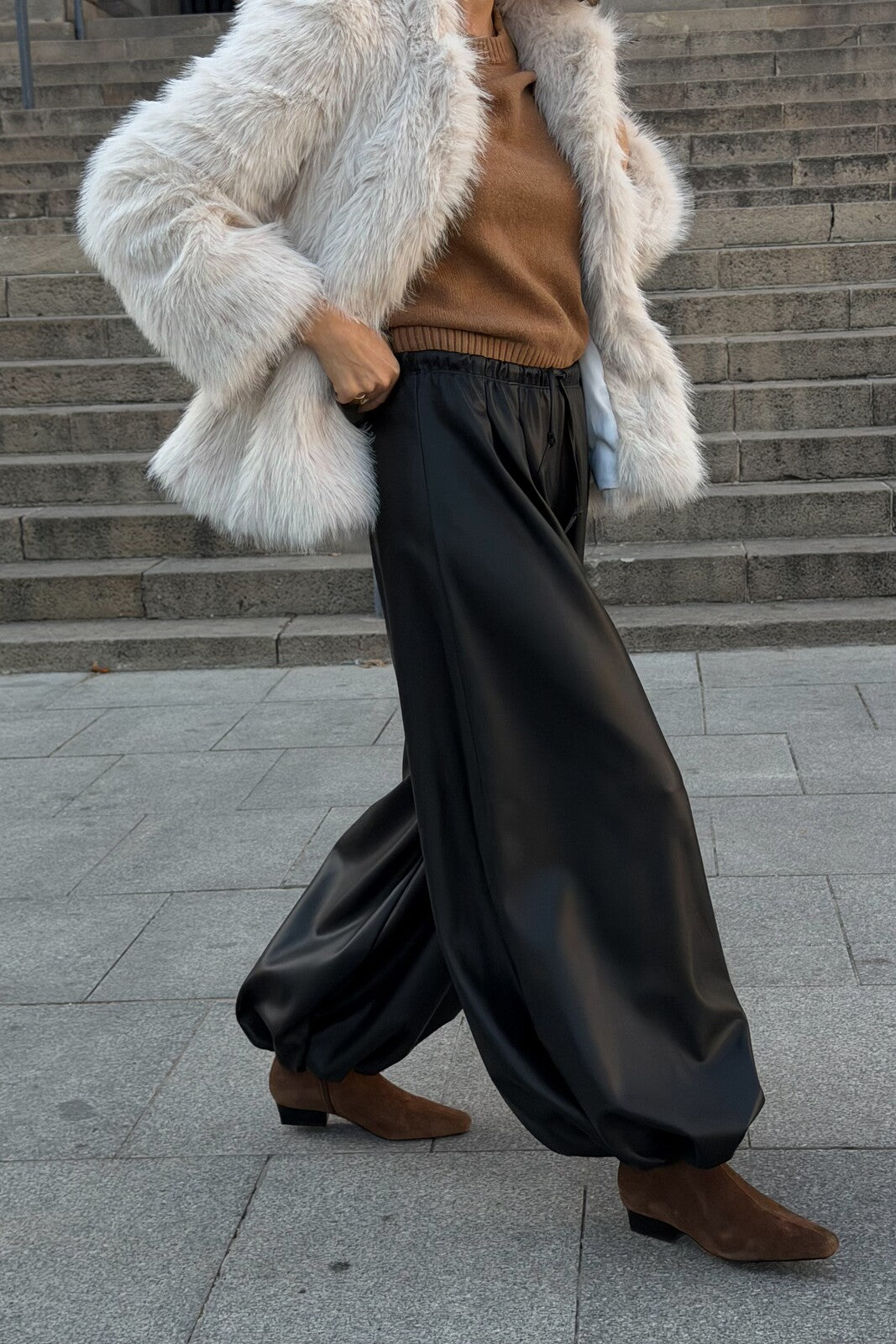 CALÇA PRETA CARDADA