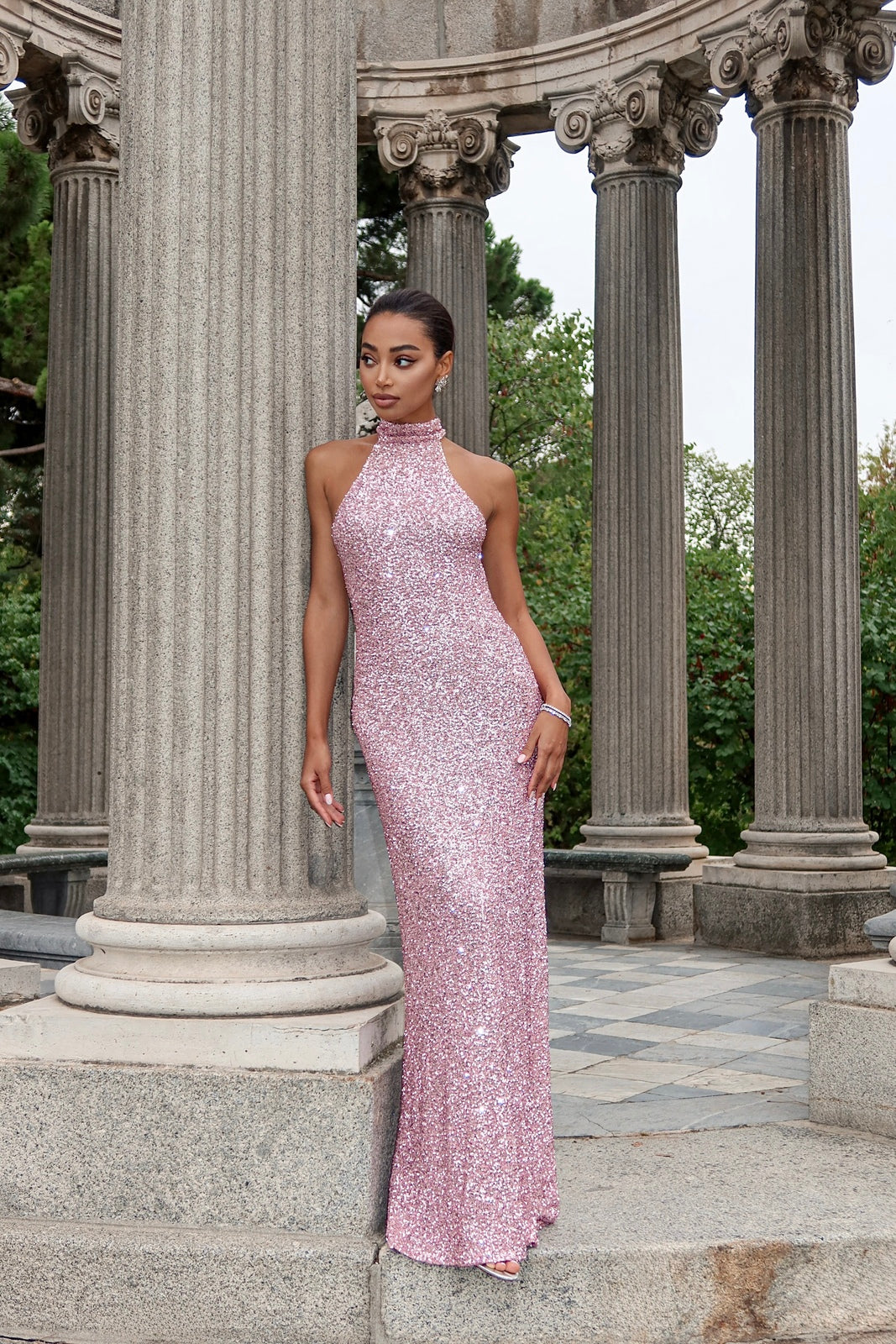 VESTIDO COMPRIDO ROSA COM LANTEJOULAS