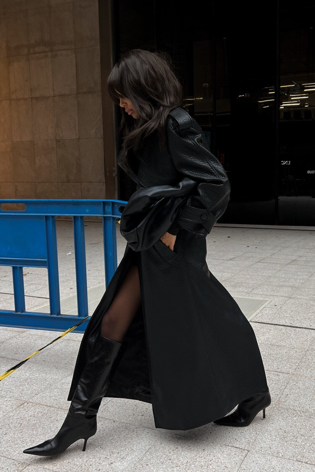 BLACK TEXTURED TRENCH COAT - KAOÂ BLACK TEXTURED TRENCH COAT - KAOÂ