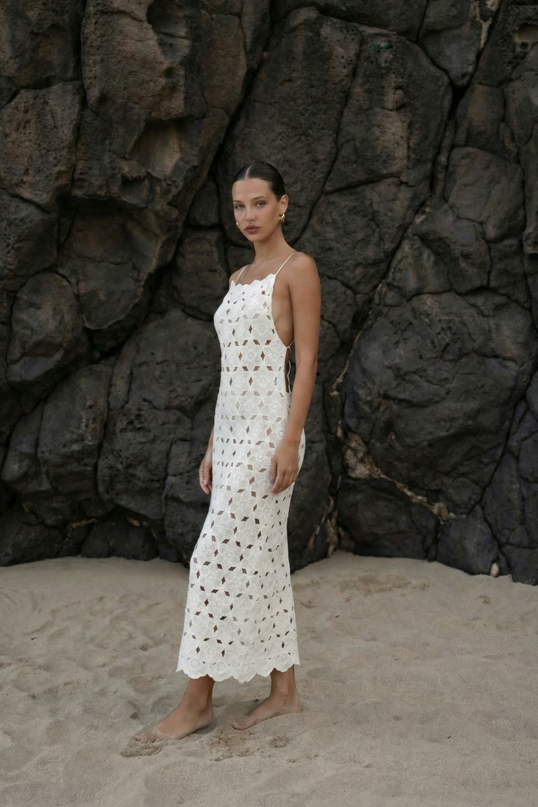 WHITE FLORAL EMBROIDERED LACE DRESS