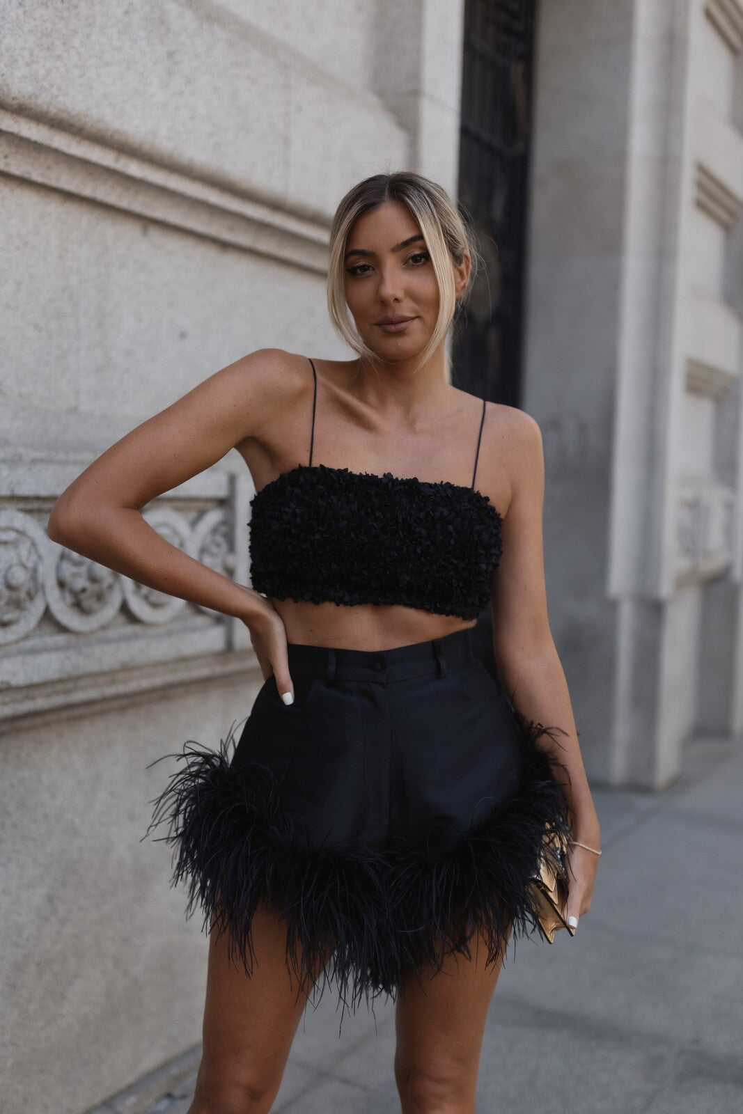 BLACK SHORTS WITH FEATHERS