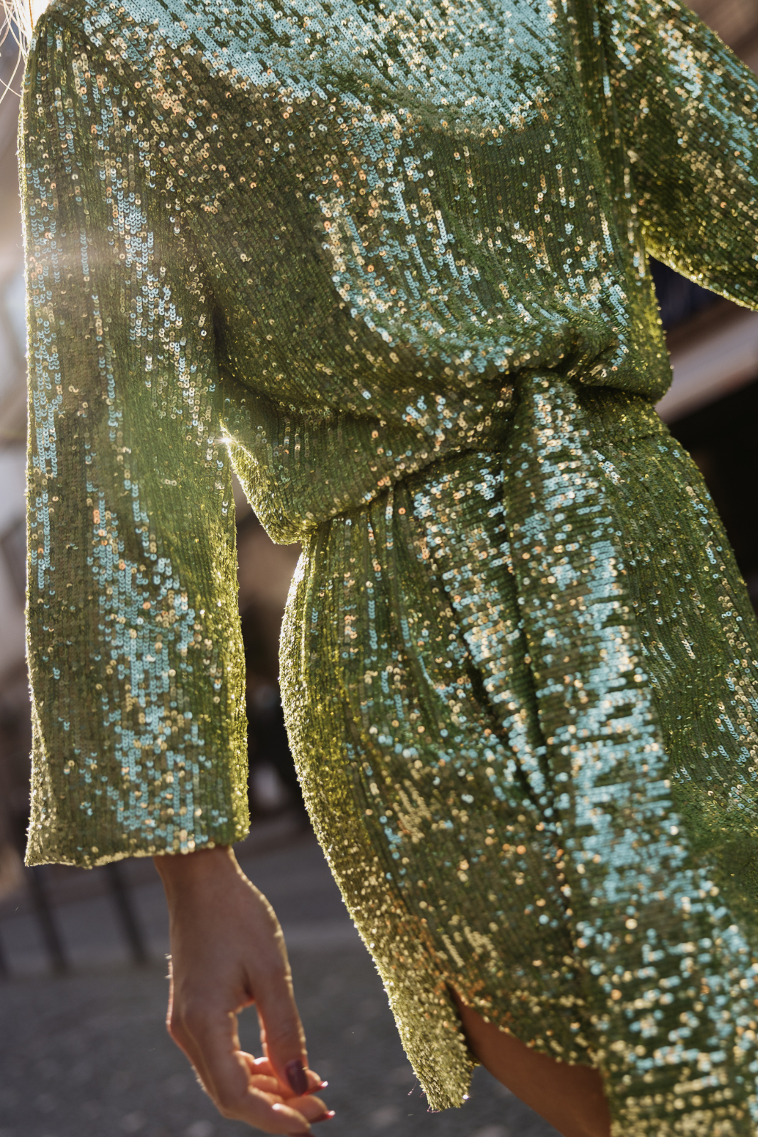 VESTIDO VERDE DE LENTEJUELAS
