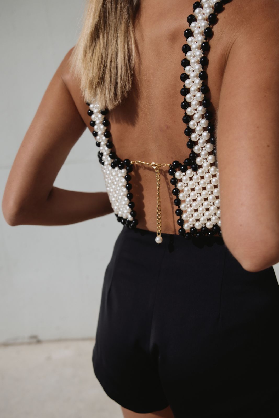 TOP PÉROLAS PRETO E BRANCO
