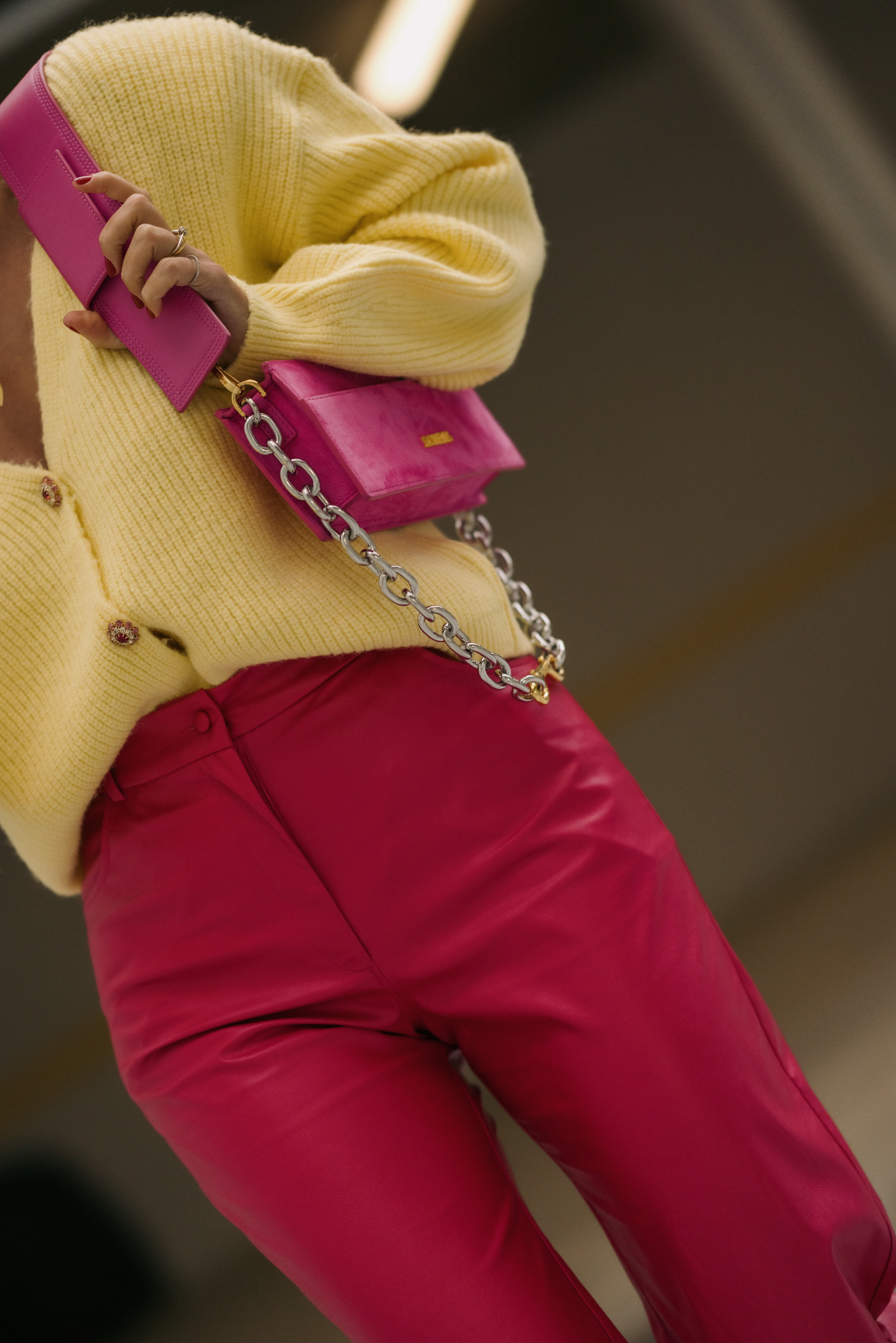 PANTALONES FUCSIA EFECTO PIEL