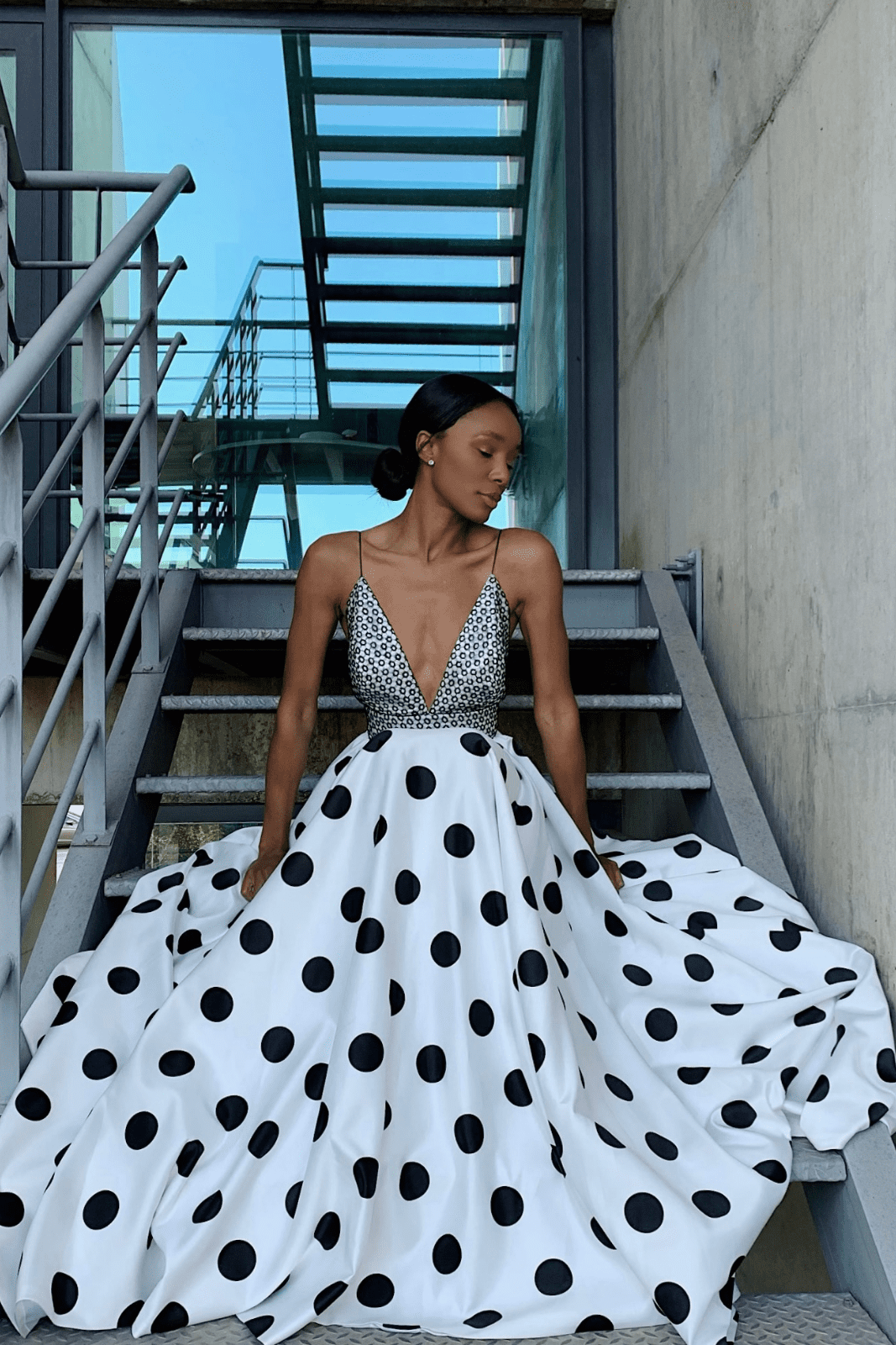VESTIDO COMPRIDO BOLAS