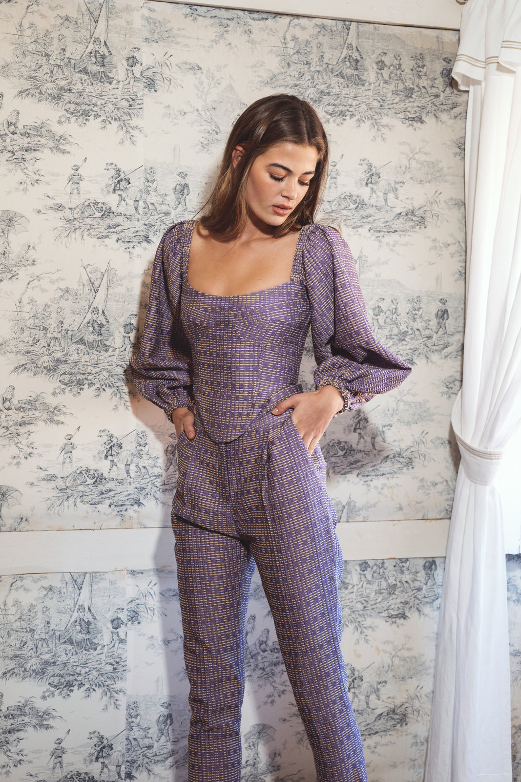 CALÇA JACQUARD RÚSTICO LAVANDA ESTRUTURADA
