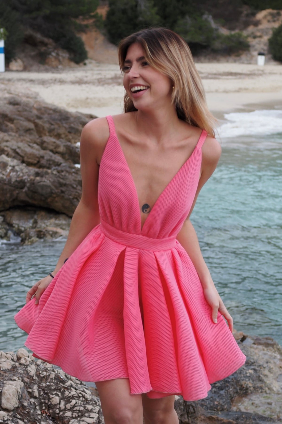 VESTIDO MONO CORTO ROSA