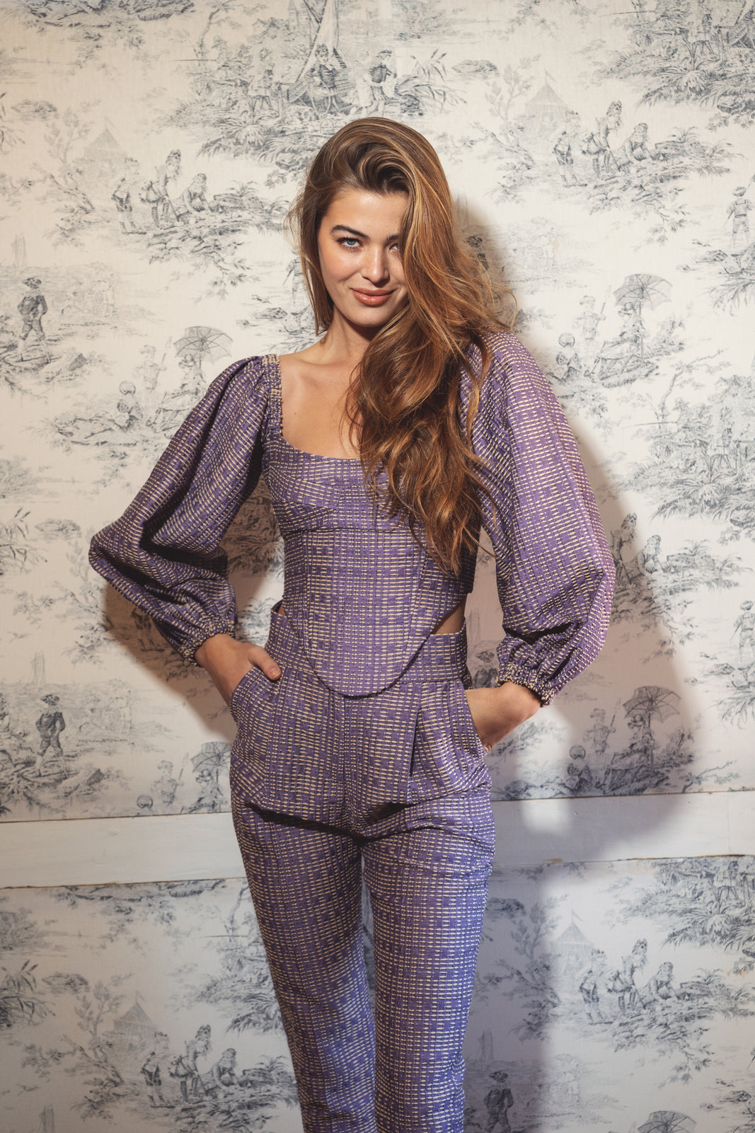 CALÇA JACQUARD RÚSTICO LAVANDA ESTRUTURADA