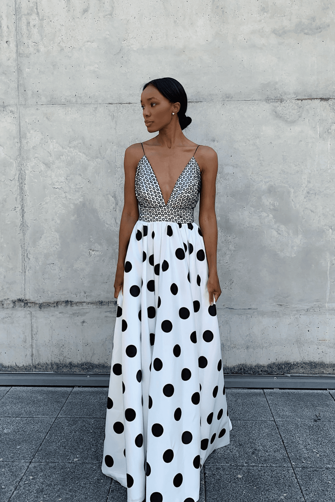VESTIDO COMPRIDO BOLAS