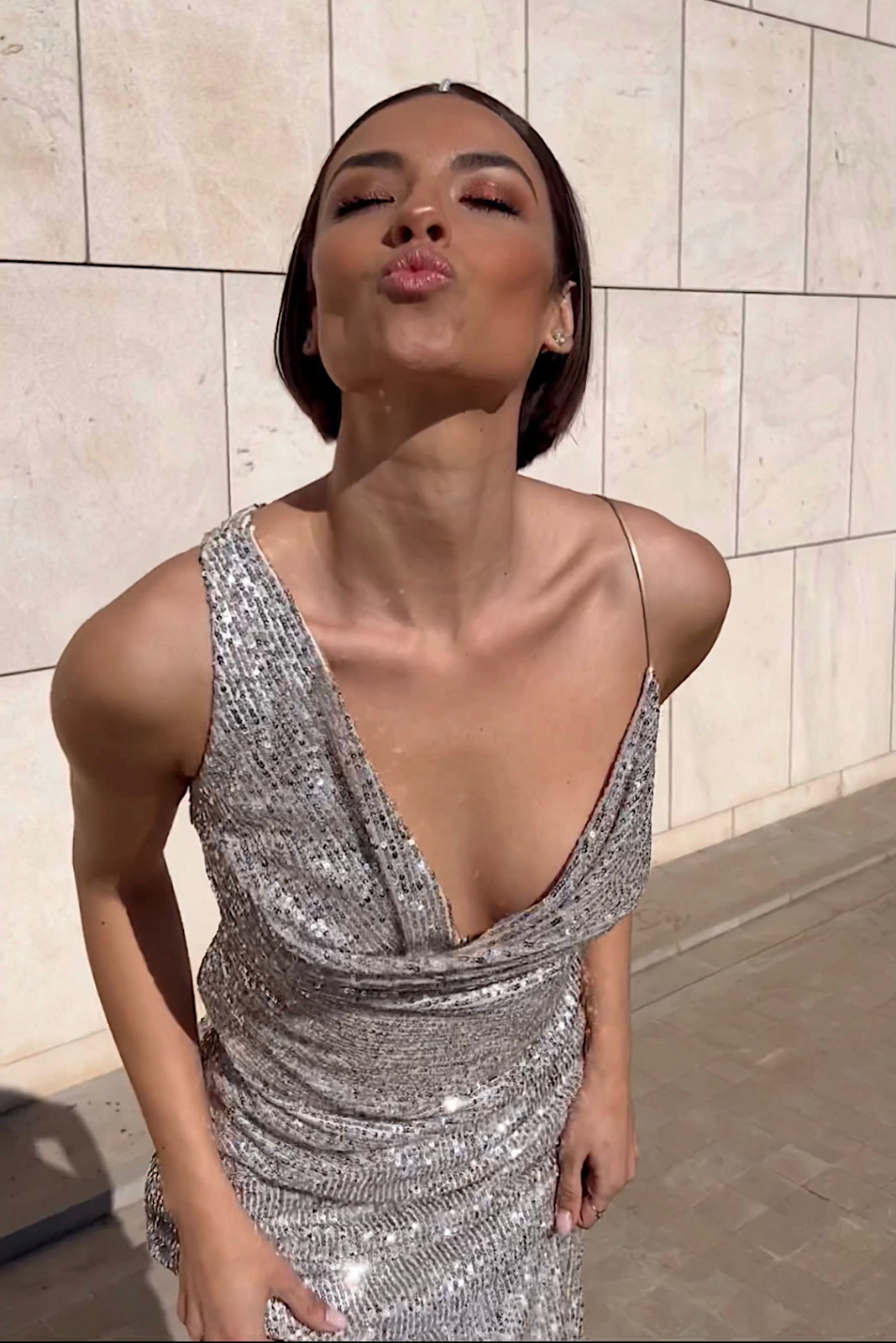 VESTIDO MIDI PRATA LANTEJOULAS