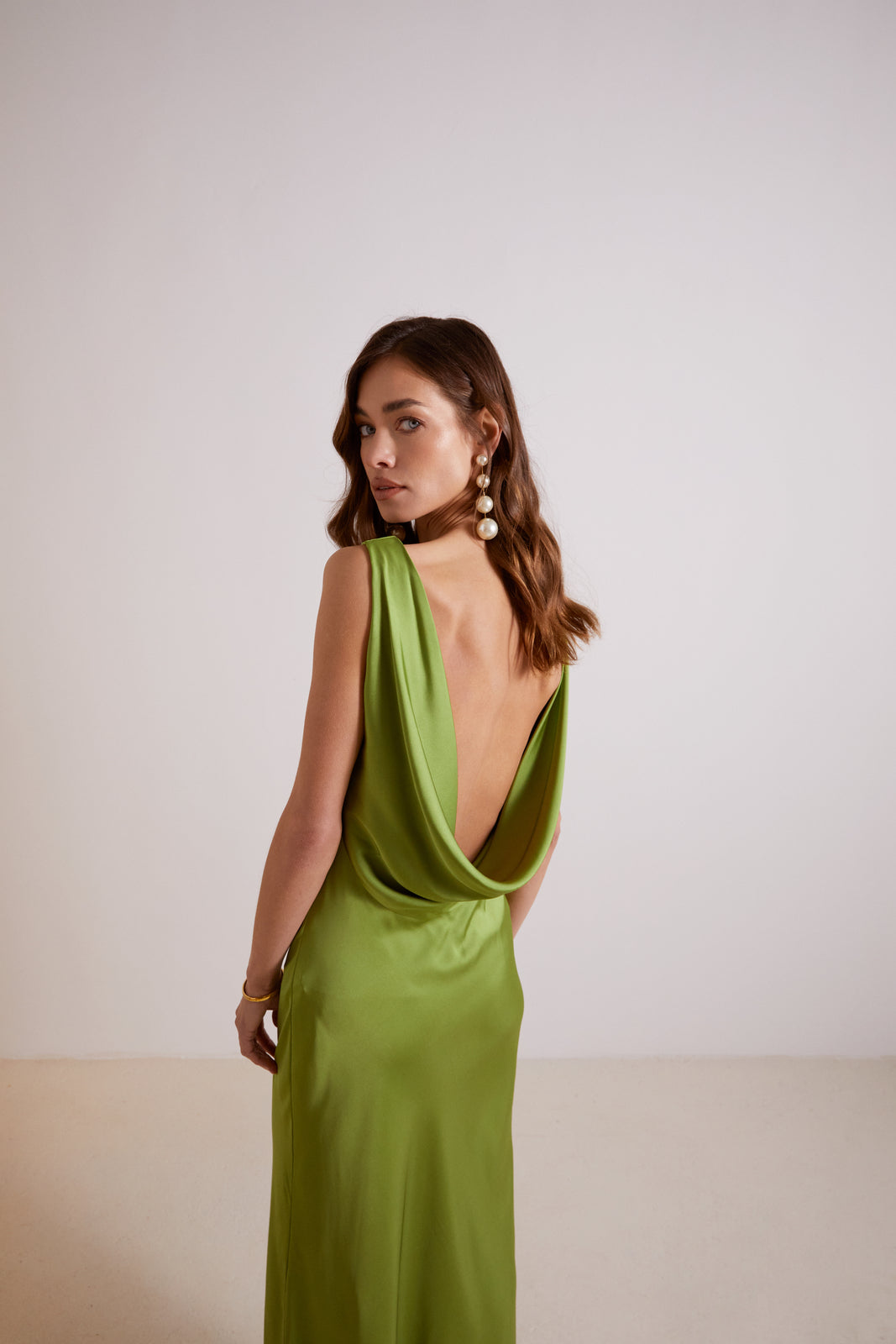 LONG FLOWING GREEN DRESS - KAO LONG FLOWING GREEN DRESS - KAO