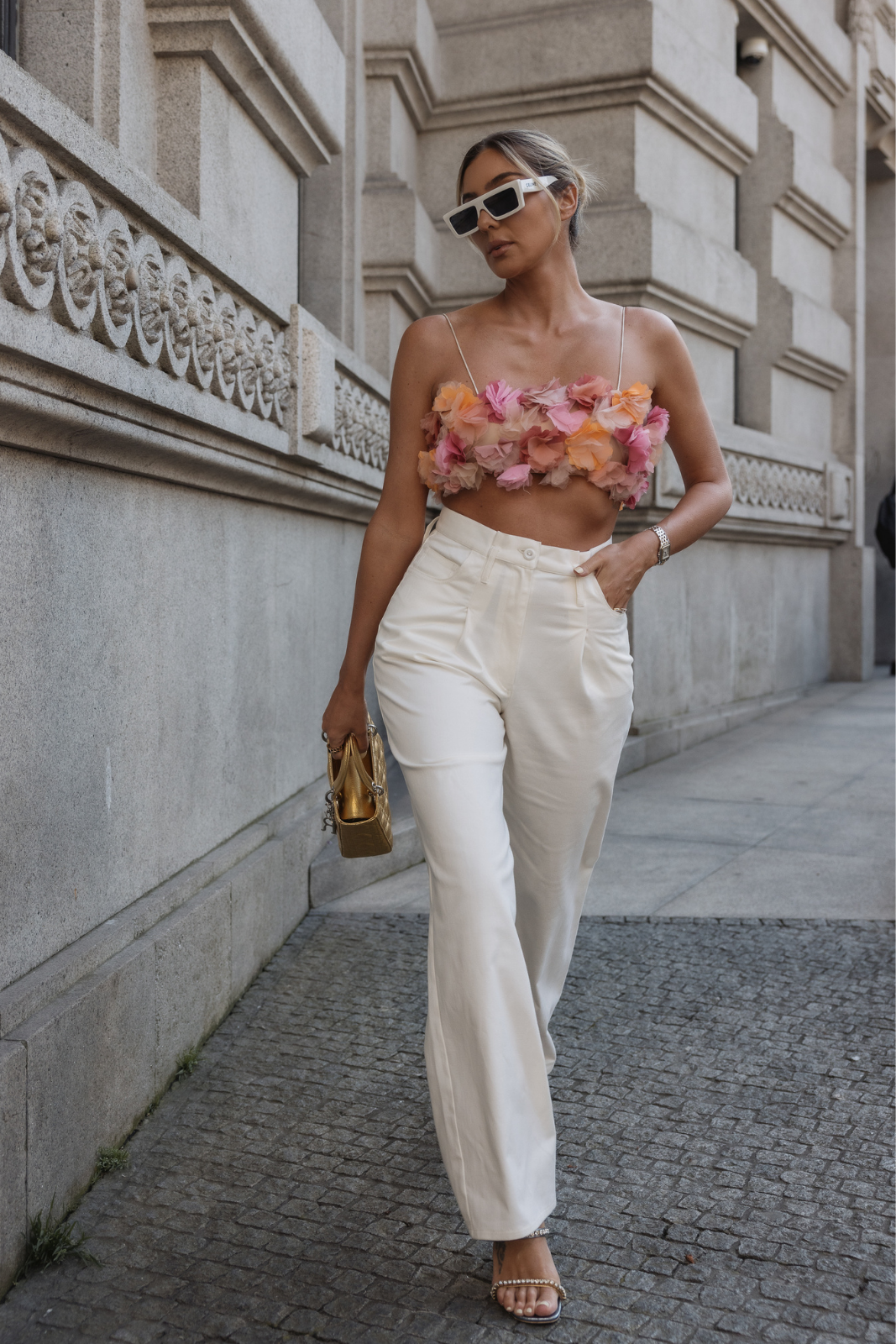 CROP TOP FLORES -