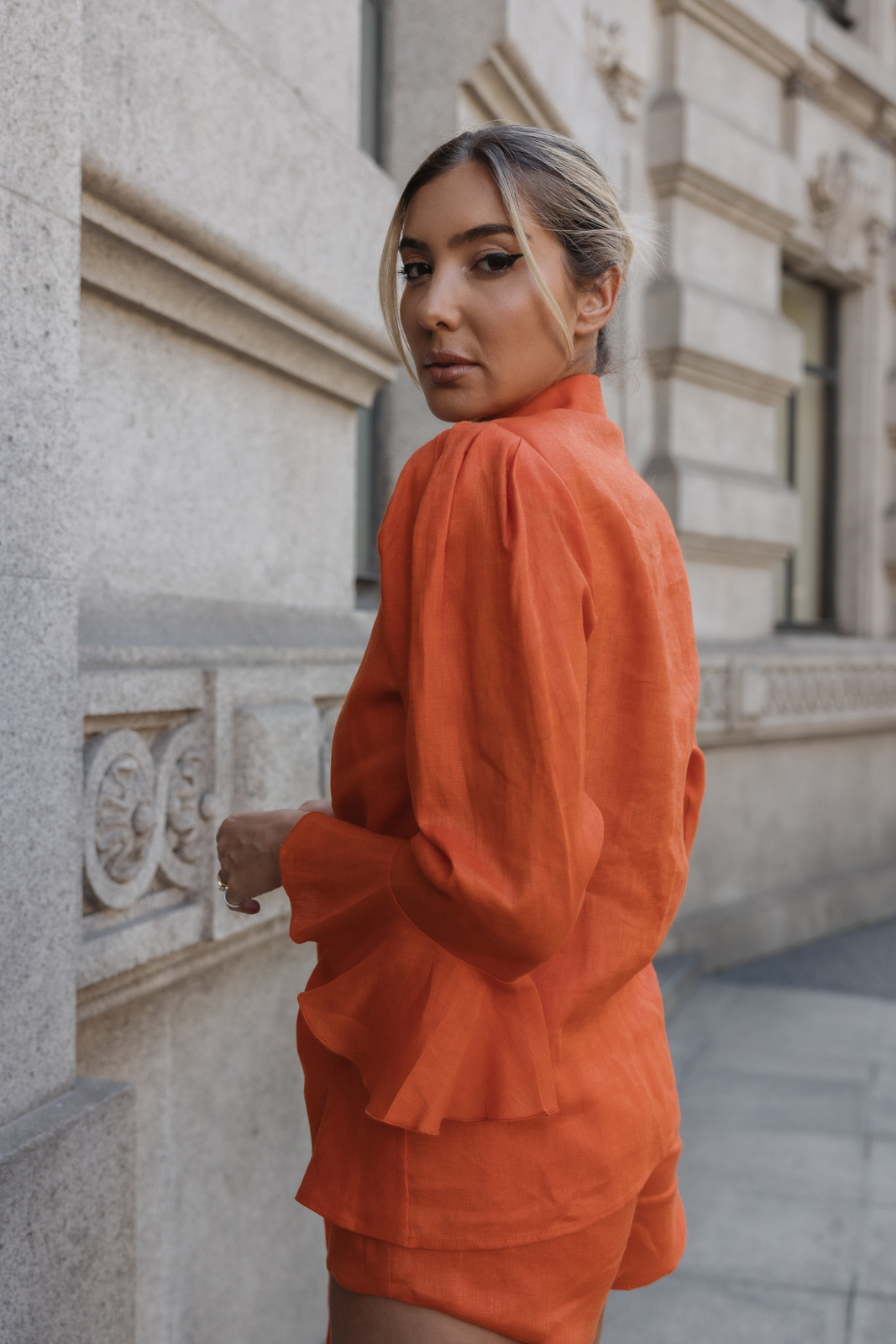 ORANGE LINEN SHORTS
