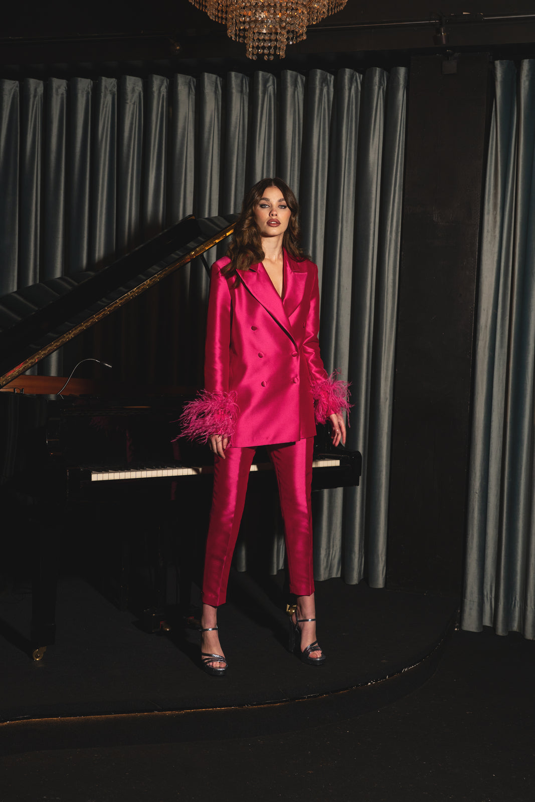 STRUCTURED FUCHSIA PANTS