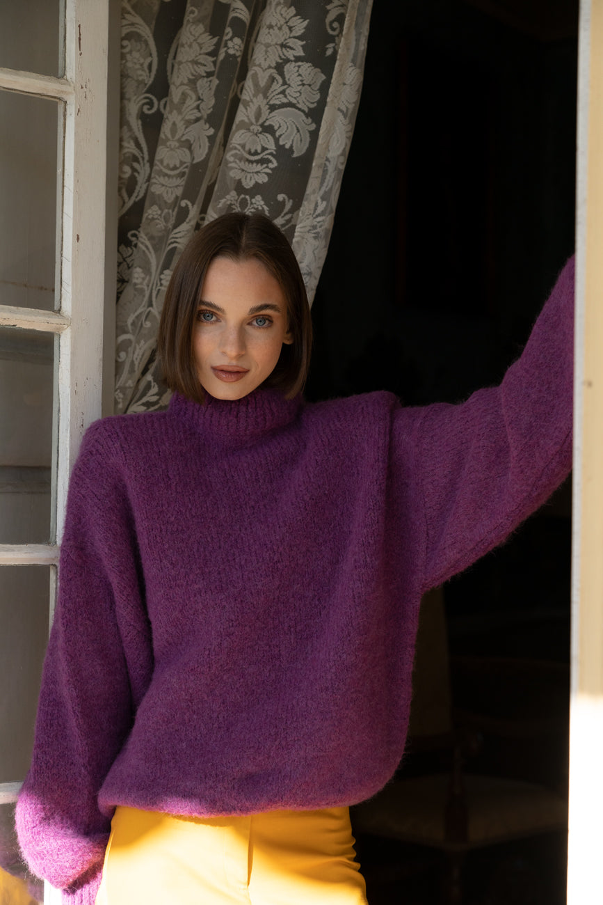 PURPLE KNITTED SWEATER