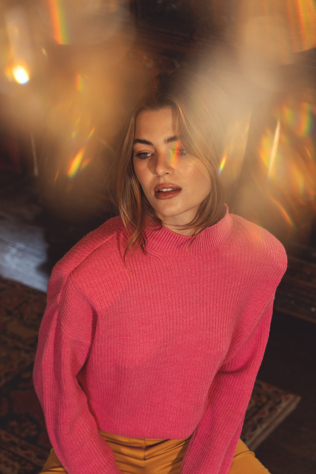 PINK KNITTED SWEATER WITH SHOULDERS