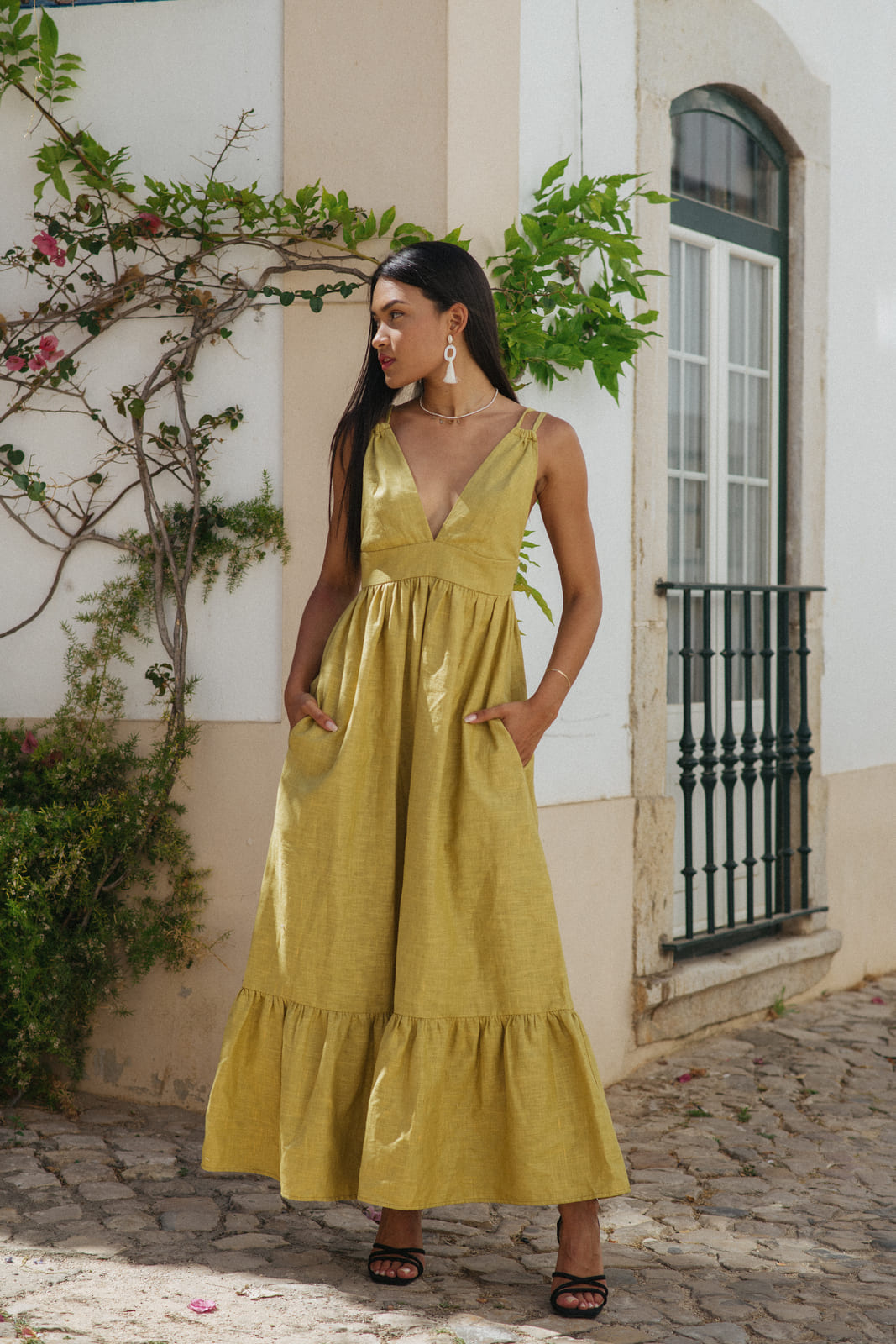 VESTIDO VERDE COM FOLHO