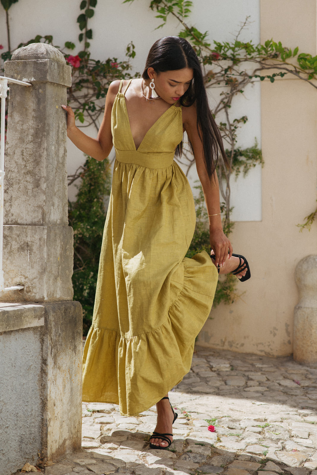 VESTIDO VERDE COM FOLHO