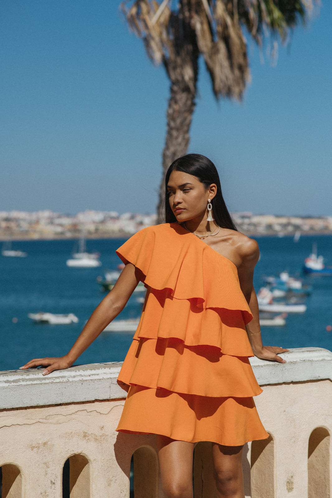 VESTIDO MINI LARANJA FOLHOS