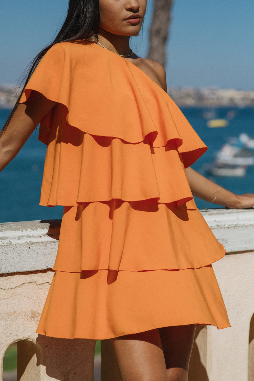 VESTIDO MINI LARANJA FOLHOS