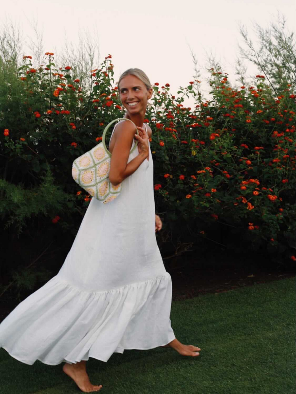 WHITE LINEN DRESS WITH FRILL