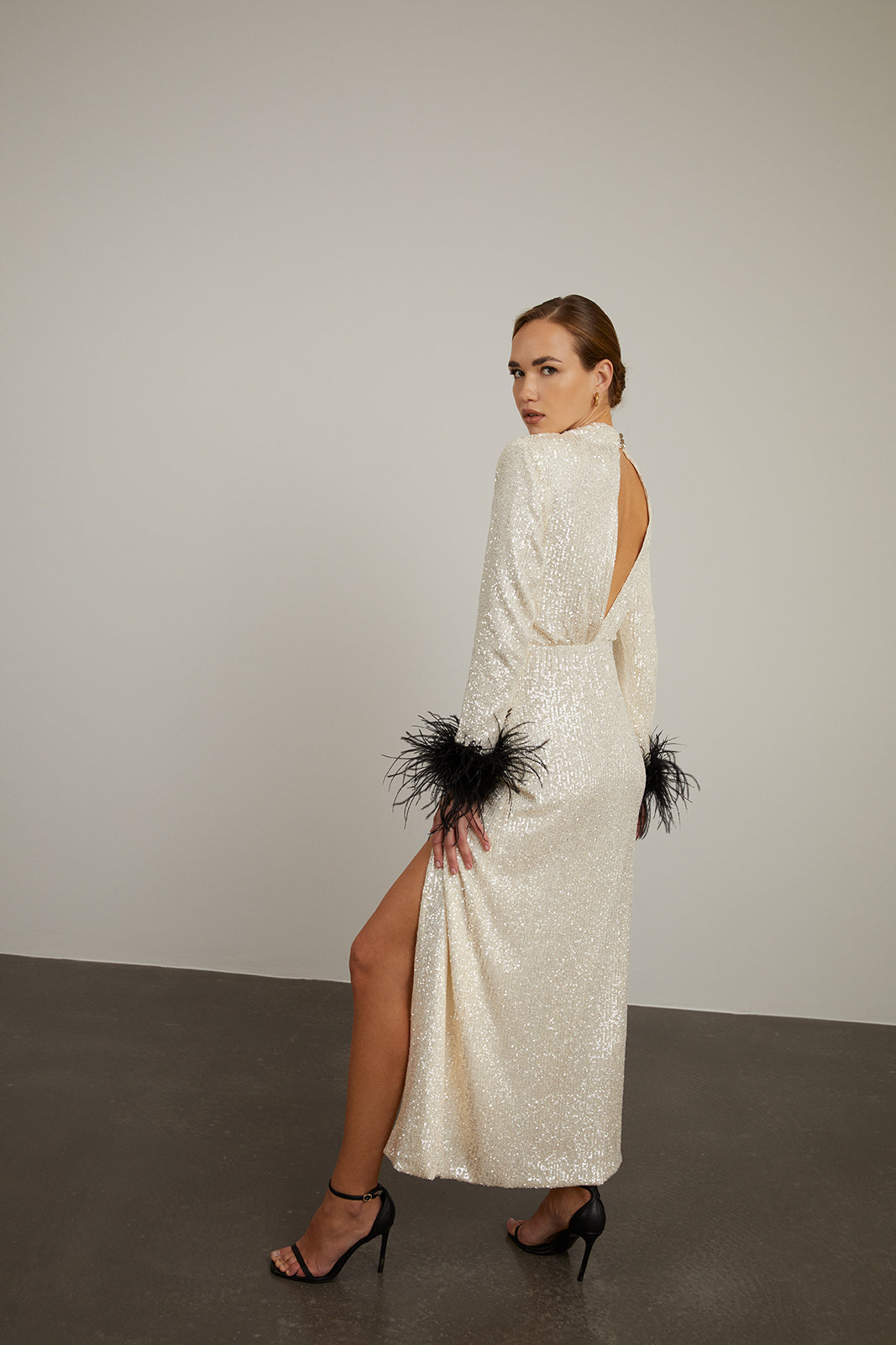 ROBE LONGUE À PAILLETTES NOIRES - KAOÂ