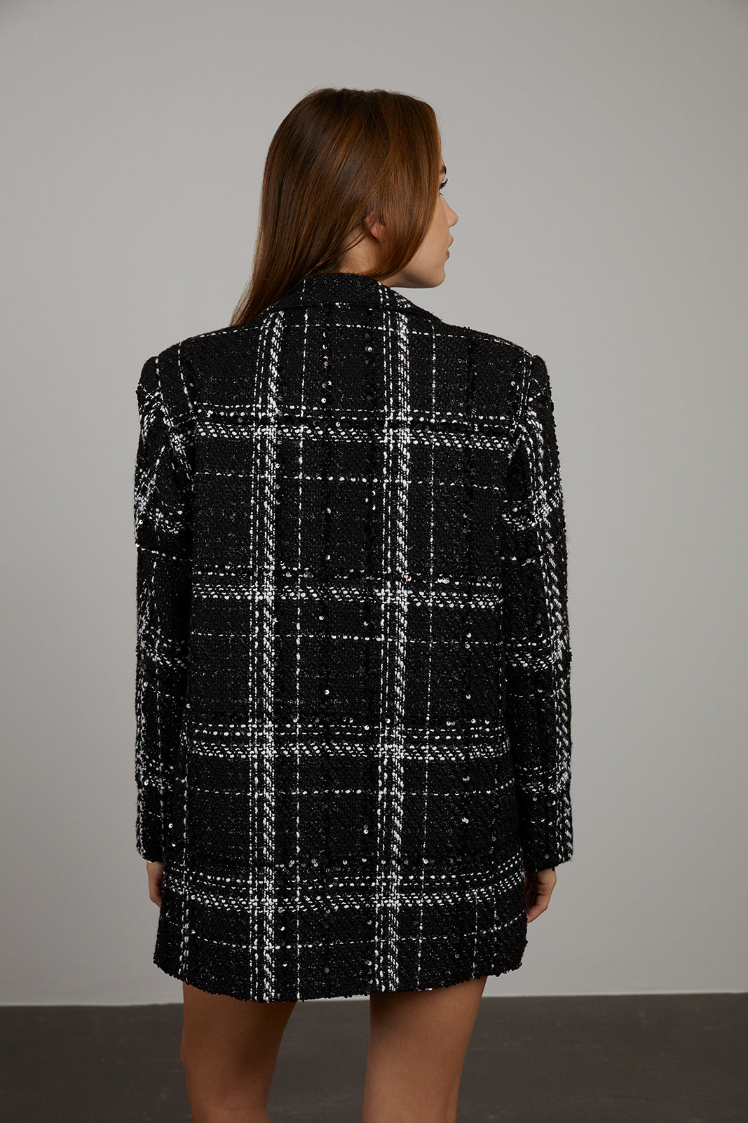 BLAZER OVERSIZED LANTEJOULAS PRETO