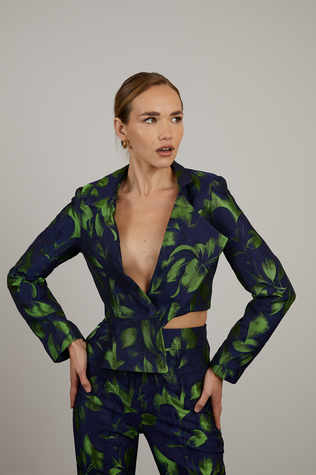 PANTALON AZUL ESTRUCTURADO ESTAMPADO JACQUARD VERDE