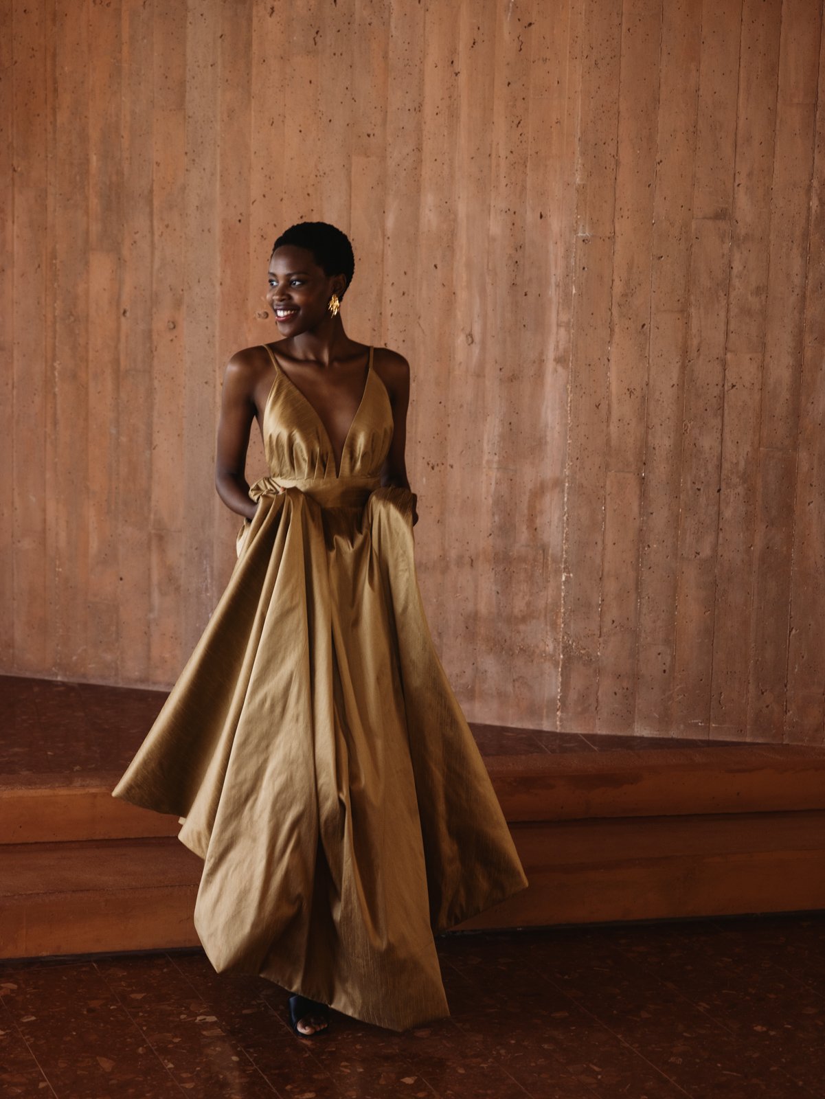 GOLDEN PRINCESS DRESS - KAO GOLDEN PRINCESS DRESS - KAO