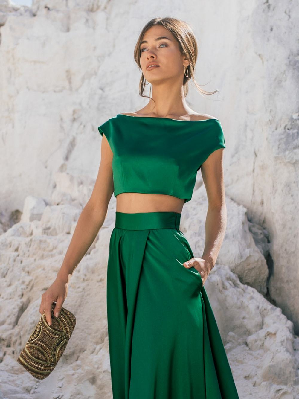Crop top rond écru pour accueil Taille S Couleurs écru Crop top rond écru pour accueil Taille S Couleurs écru