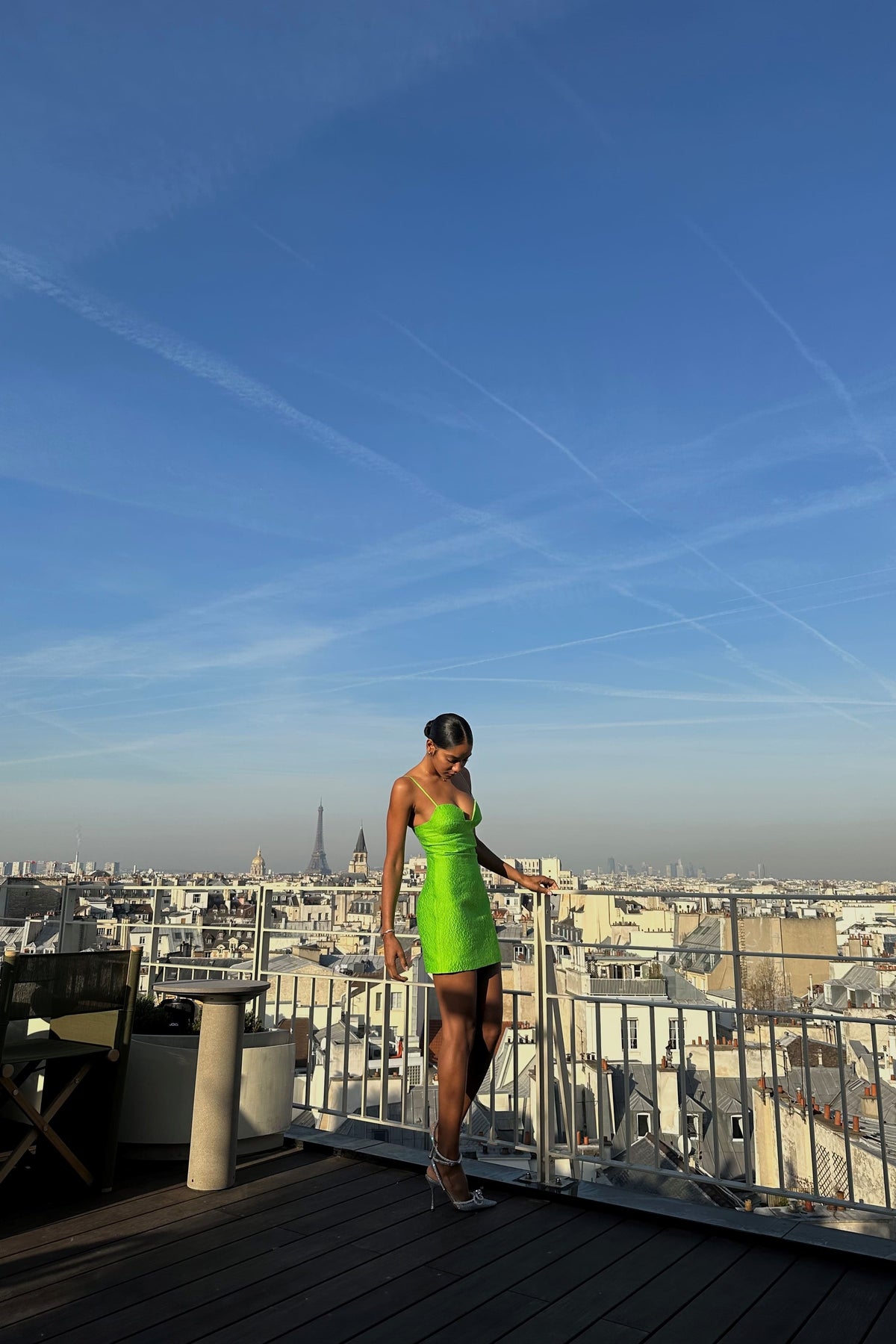 ROBE COURTE EN JACQUARD VERT